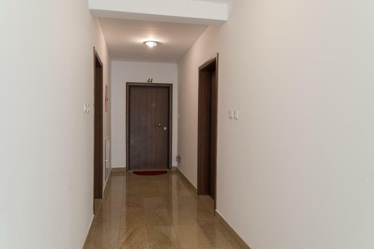 Apartman Natalia Μπούντβα Εξωτερικό φωτογραφία